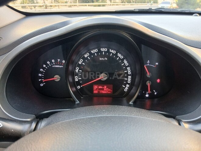 Kia Sportage 2011, 179,000 km - 2.0 l - Bakı