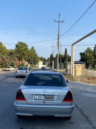 Mercedes C 200 1999, 320,000 km - 2.0 l - Bakı