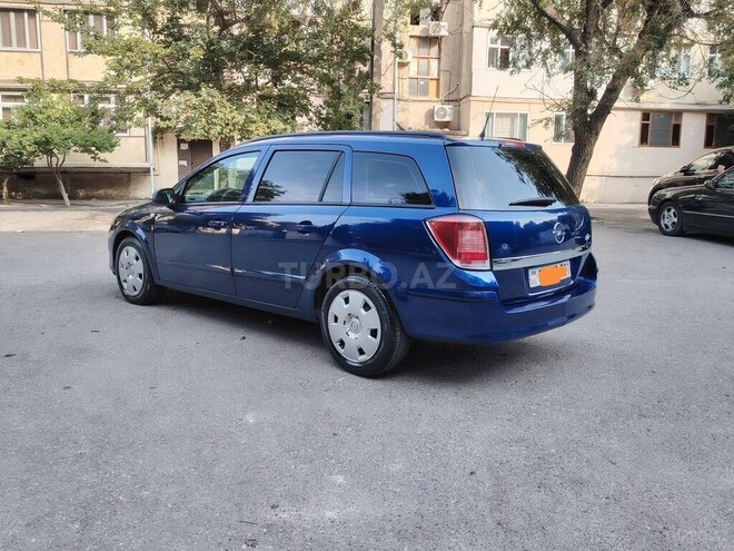 Opel Astra 2006, 200,000 km - 1.4 l - Astara