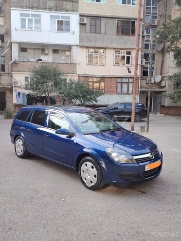 Opel Astra 2006, 200,000 km - 1.4 l - Astara