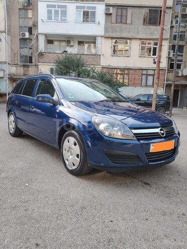 Opel Astra 2006, 200,000 km - 1.4 l - Astara