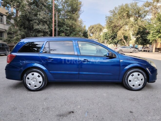 Opel Astra 2006, 200,000 km - 1.4 l - Astara