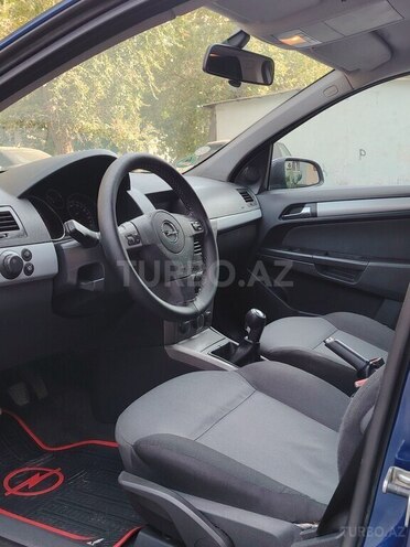 Opel Astra 2006, 200,000 km - 1.4 l - Astara