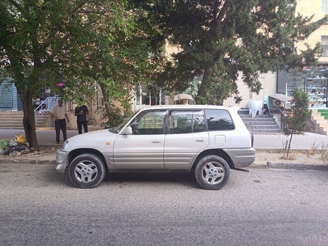 Toyota RAV4 1998, 200,000 km - 2.0 l - Bakı