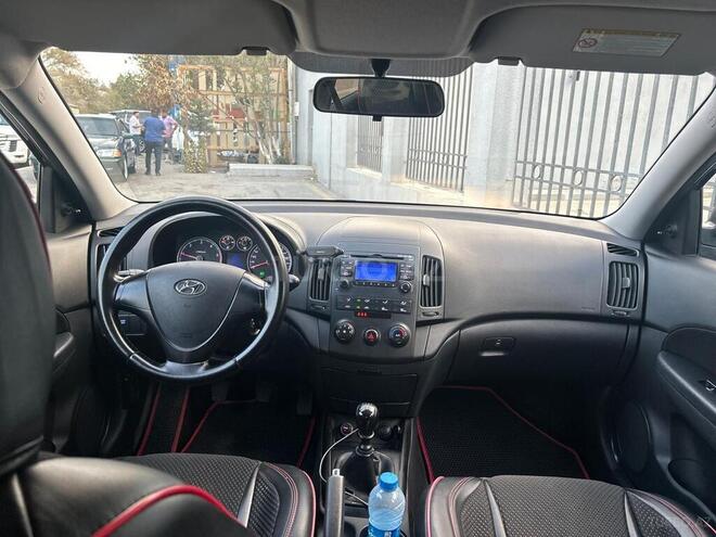 Hyundai i30 2009, 365,000 km - 1.6 л - Bakı