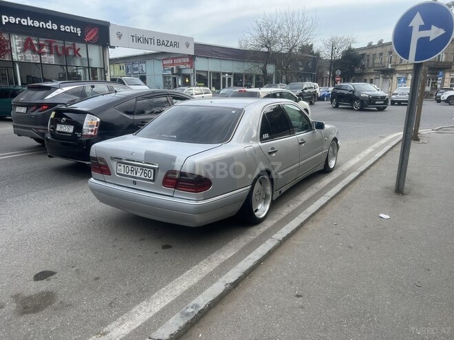 Mercedes E 320 1998, 180,000 km - 3.2 l - Bakı