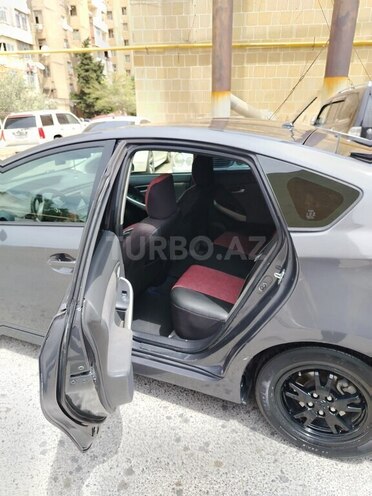 Toyota Prius 2015, 334,744 km - 1.8 л - Bakı