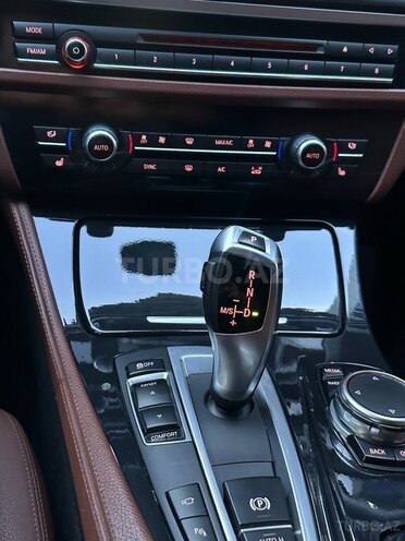 BMW 520 2015, 184,000 km - 2.0 l - Zaqatala