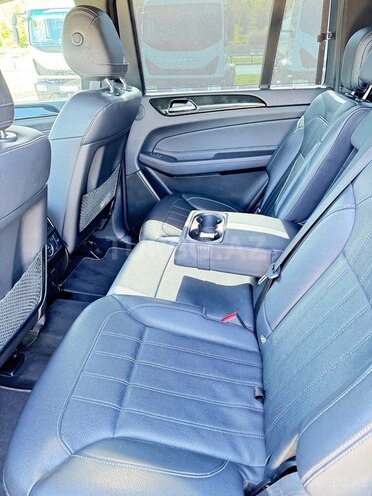 Mercedes GLS 400 4MATIC 2018, 71,000 km - 3.0 л - Bakı