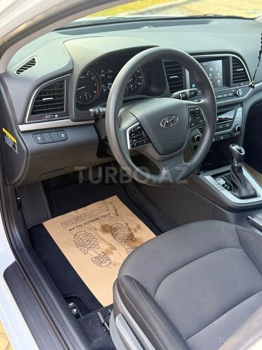 Hyundai Elantra 2018, 96,000 km - 2.0 l - Bakı