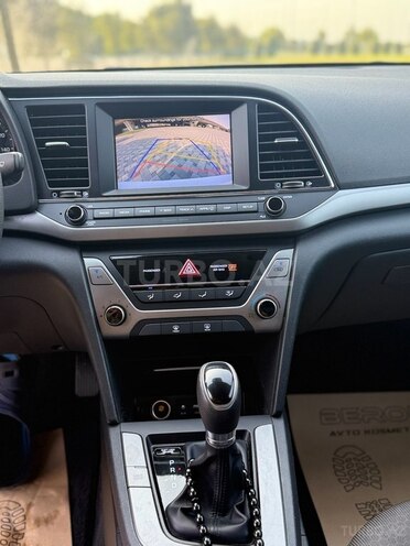 Hyundai Elantra 2018, 96,000 km - 2.0 l - Bakı