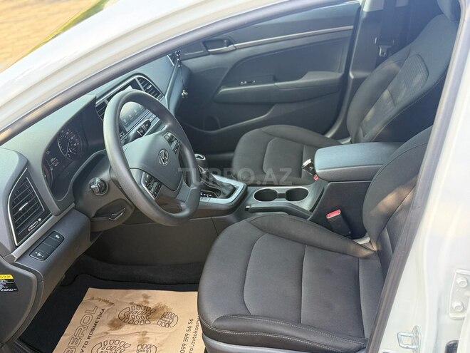 Hyundai Elantra 2018, 96,000 km - 2.0 l - Bakı