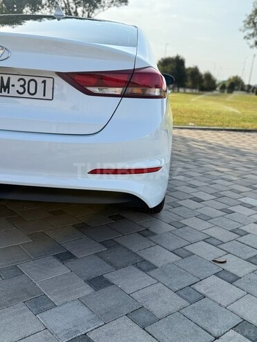 Hyundai Elantra 2018, 96,000 km - 2.0 l - Bakı