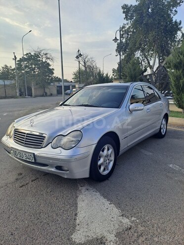 Mercedes C 200 2000, 258,000 km - 2.0 л - Salyan