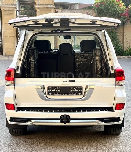 Toyota Land Cruiser 2018, 57,000 km - 4.0 l - Bakı