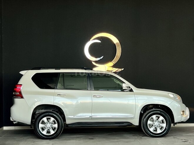 Toyota Land Cruiser Prado 2010, 246,000 km - 2.7 л - Bakı