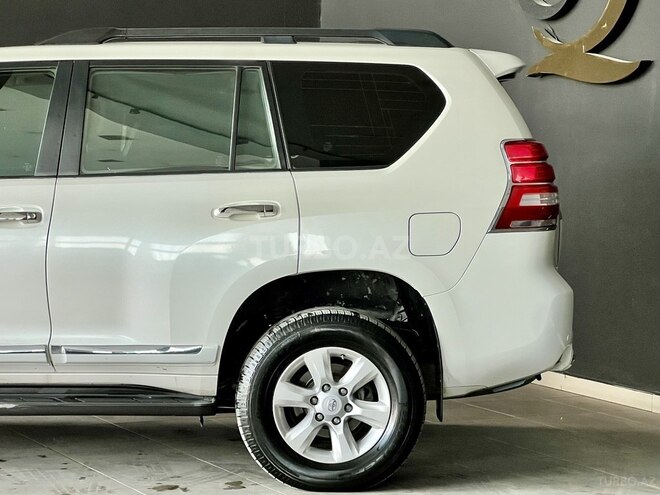 Toyota Land Cruiser Prado 2010, 246,000 km - 2.7 л - Bakı