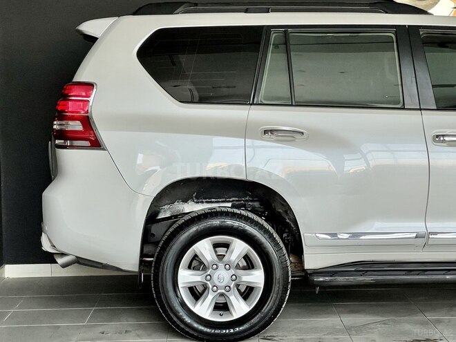 Toyota Land Cruiser Prado 2010, 246,000 km - 2.7 л - Bakı