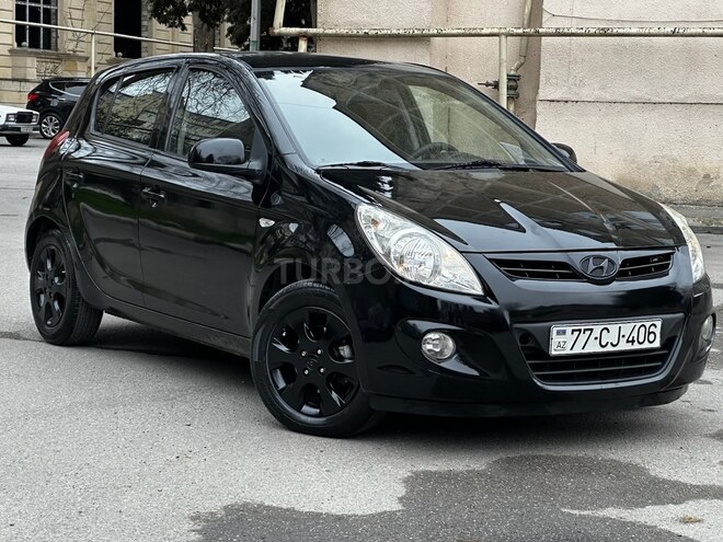 Hyundai i20 2009, 300,000 km - 1.6 l - Bakı