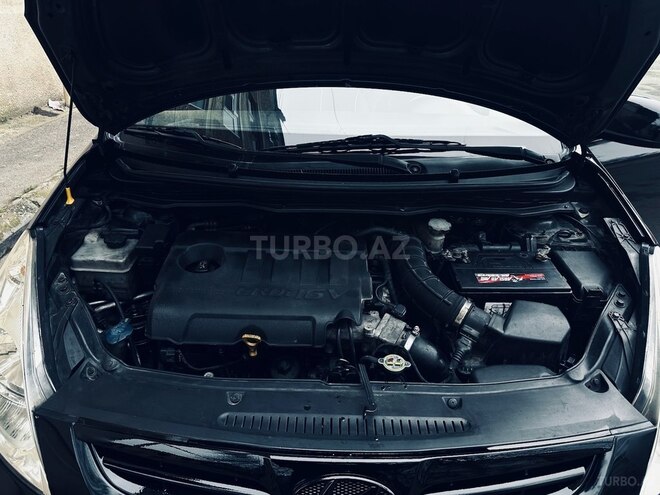 Hyundai i20 2009, 300,000 km - 1.6 l - Bakı