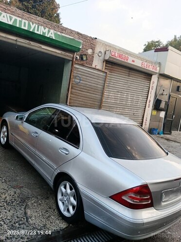 Mercedes C 240 2001, 289,640 km - 2.6 l - Bakı