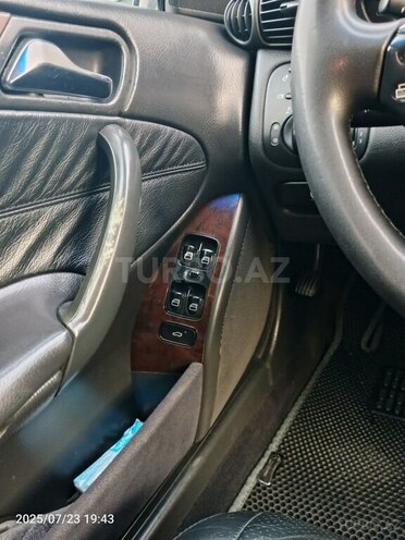 Mercedes C 240 2001, 289,640 km - 2.6 l - Bakı