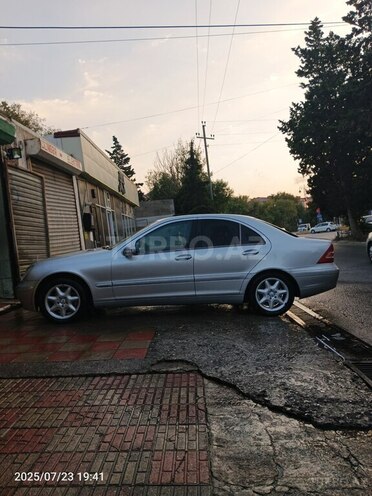 Mercedes C 240 2001, 289,640 km - 2.6 l - Bakı