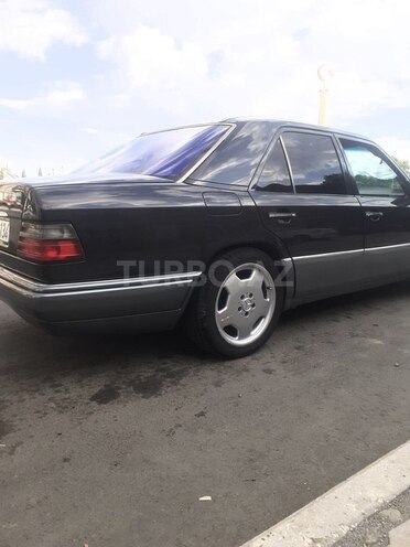 Mercedes E 220 1994, 400,000 km - 2.2 l - Gəncə