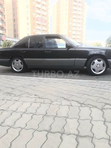 Mercedes E 220 1994, 400,000 km - 2.2 l - Gəncə