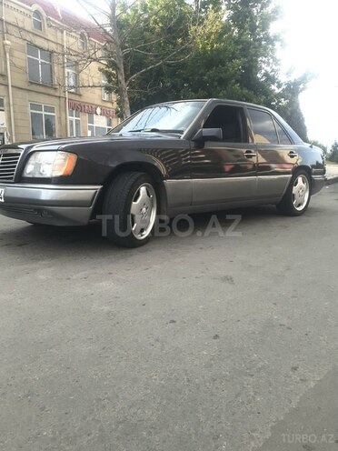 Mercedes E 220 1994, 400,000 km - 2.2 l - Gəncə
