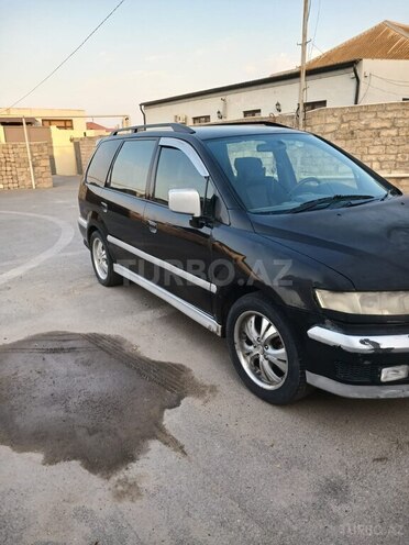 Mitsubishi Chariot 2001, 556,234 km - 2.4 l - Bakı