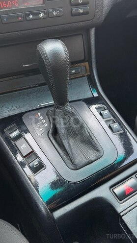 BMW 320 2003, 268,000 km - 2.2 l - Bakı