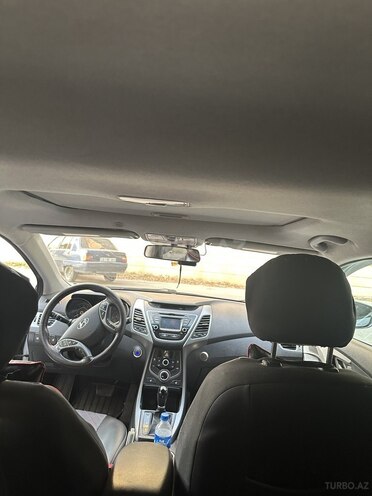 Hyundai Elantra 2015, 216,000 km - 1.8 l - Bakı