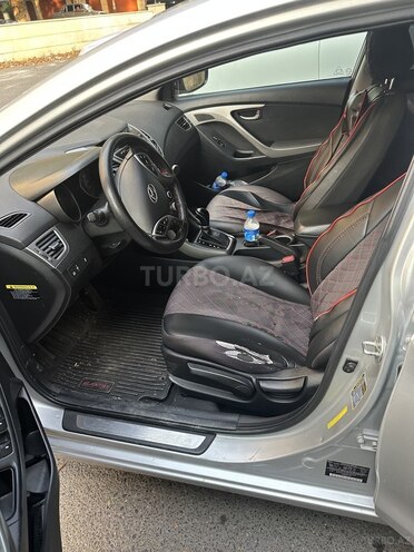 Hyundai Elantra 2015, 216,000 km - 1.8 l - Bakı