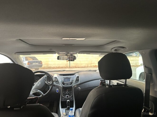 Hyundai Elantra 2015, 216,000 km - 1.8 l - Bakı