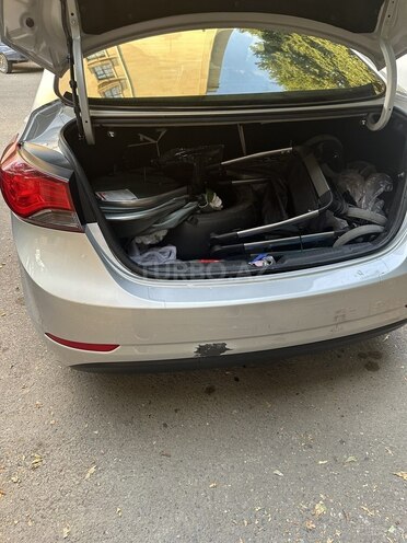 Hyundai Elantra 2015, 216,000 km - 1.8 l - Bakı