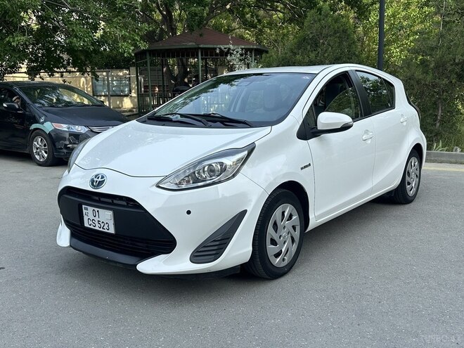 Toyota Aqua 2018, 118,500 km - 1.5 l - Bakı