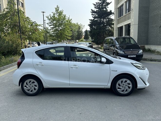 Toyota Aqua 2018, 118,500 km - 1.5 l - Bakı