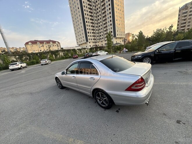 Mercedes C 200 2001, 330,000 km - 2.0 л - Bakı