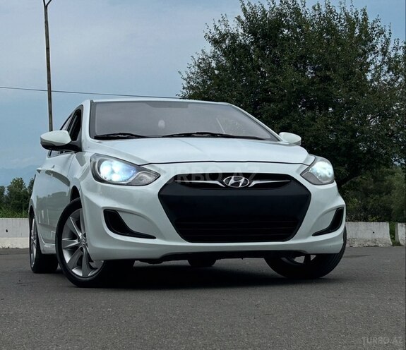 Hyundai Accent 2013, 391,000 km - 1.6 l - Bakı