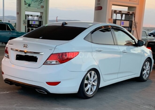 Hyundai Accent 2013, 391,000 km - 1.6 l - Bakı
