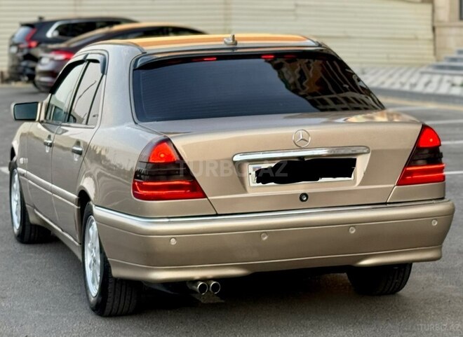 Mercedes C 240 2000, 284,976 km - 2.4 l - Bakı