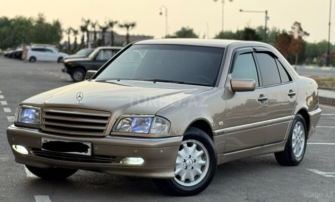 Mercedes C 240 2000, 284,976 km - 2.4 l - Bakı