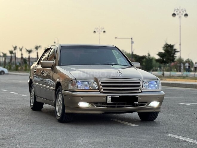 Mercedes C 240 2000, 284,976 km - 2.4 l - Bakı