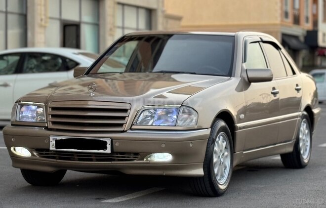 Mercedes C 240 2000, 284,976 km - 2.4 l - Bakı