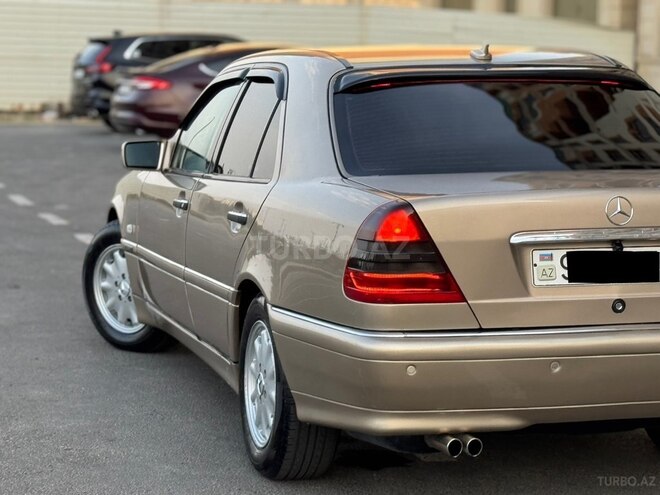 Mercedes C 240 2000, 284,976 km - 2.4 l - Bakı
