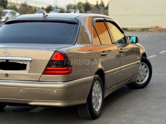 Mercedes C 240 2000, 284,976 km - 2.4 l - Bakı