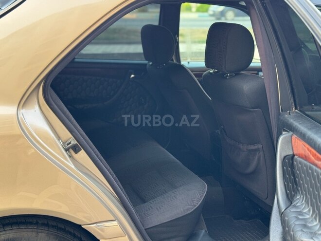 Mercedes C 240 2000, 284,976 km - 2.4 l - Bakı
