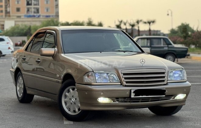 Mercedes C 240 2000, 284,976 km - 2.4 l - Bakı