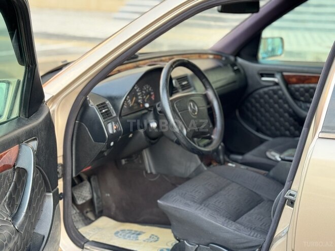Mercedes C 240 2000, 284,976 km - 2.4 l - Bakı